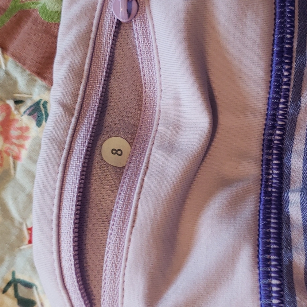Lululemon Speeds Classic Stripe Iris Flower Pretty Purple size 8 - Picture 3 of 5
